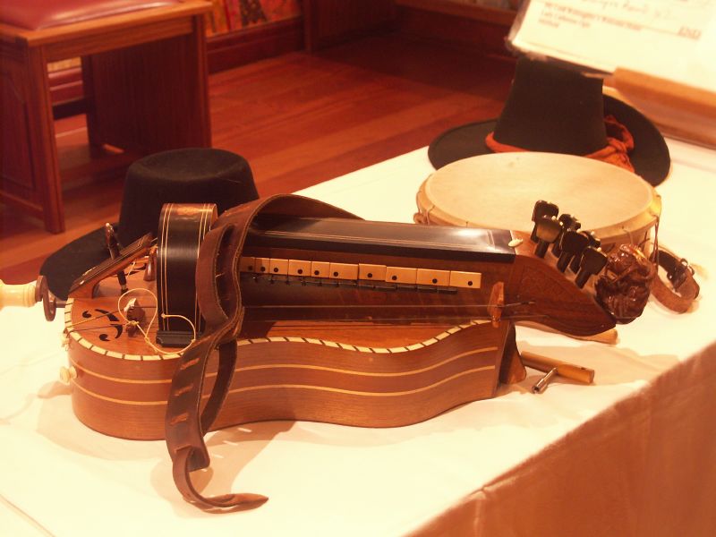 hurdy gurdy medieval instruments