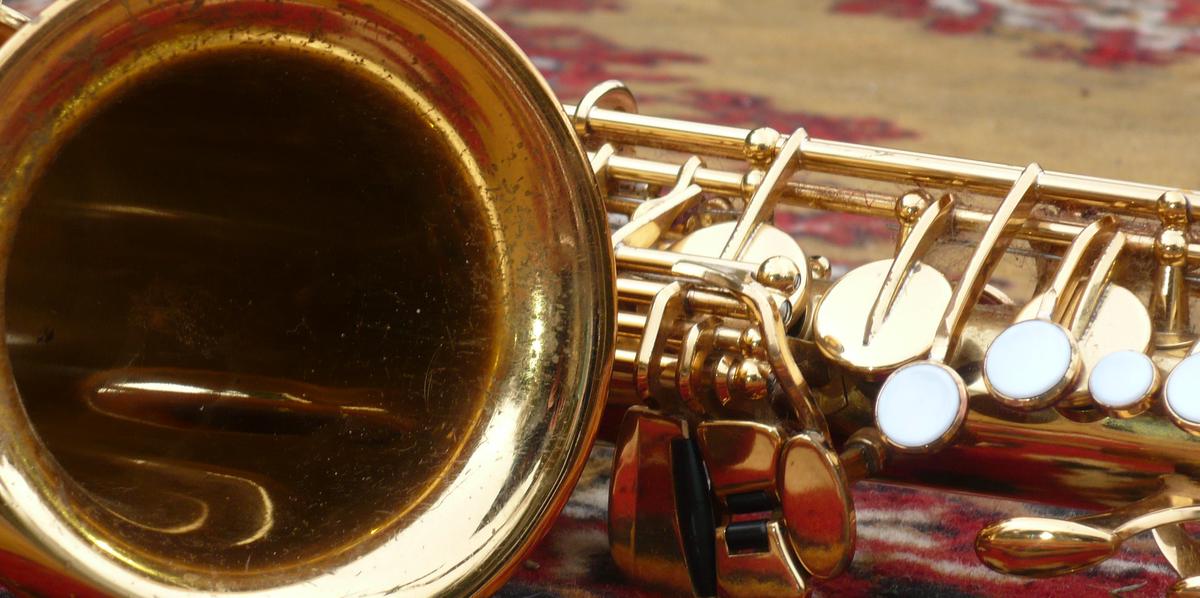 saxophone altissimo color photograph 